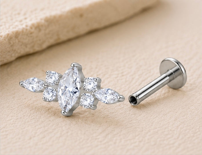 Piercing Labret Premium in Titanio ASTM F-136 con Zirconi – Filettatura Interna