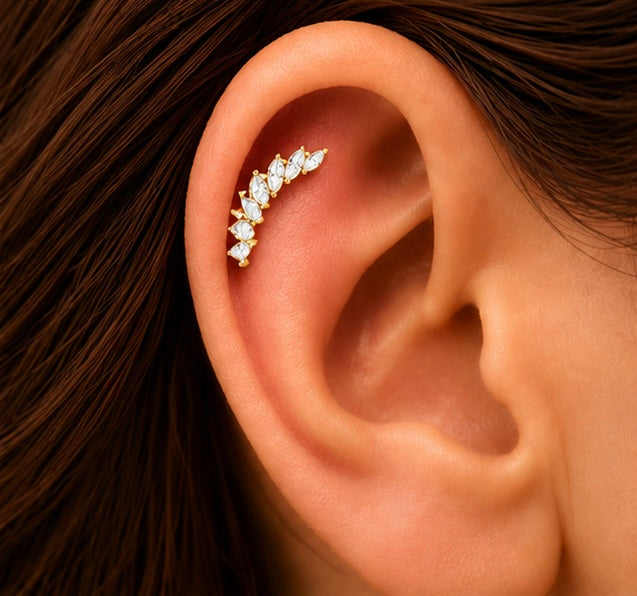 Piercing Labret Curvo con Zirconi Marquise – Titanio ASTM F-136