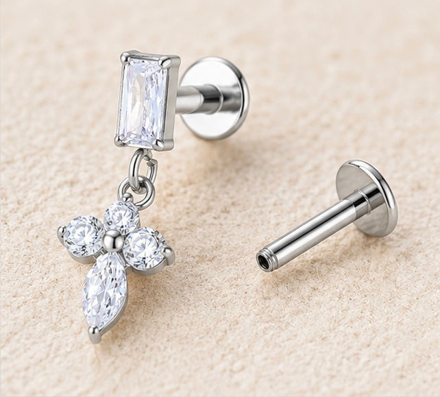 Labret con Croce Pendente in Zirconi – Titanio ASTM F136 | Filettatura Interna