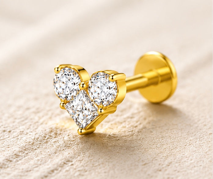 Piercing Labret Cuore con Zirconi – Titanio ASTM F136 – Filettatura Interna